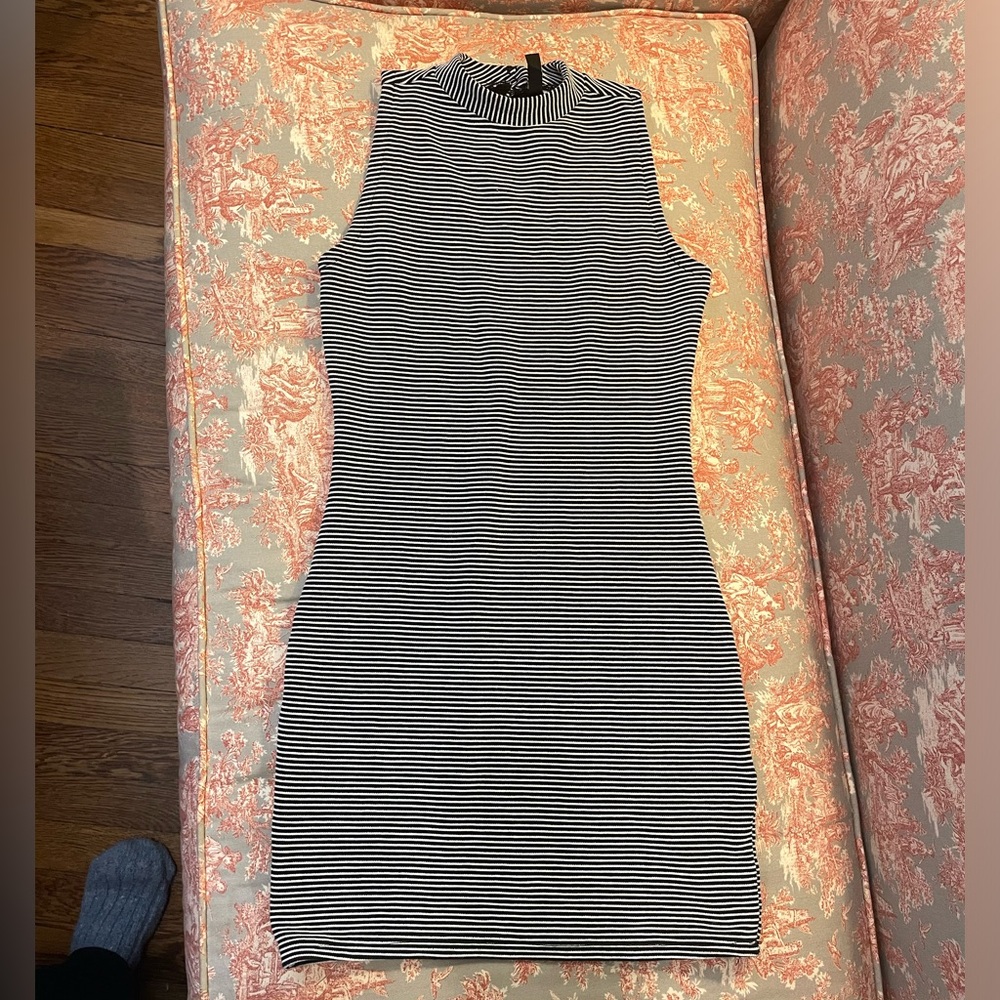 Black and white striped mock turtleneck high neck dress H&M divided